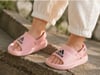 Pembe Lastikli Sandalet