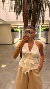 HALTER YAKA BÜZGÜ DETAYLI BLUZ