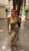 LEOPAR DESEN SATEN ELBİSE