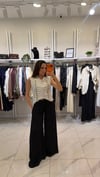 SİYAH SATEN DÖKÜMLÜ PANTOLON