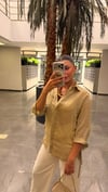 YEŞİL ETEK PERVAZLI PAMUK GÖMLEK