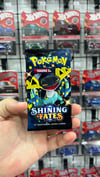 Pokemon SHINING FATES Pack - Rast Gele 1 Paket Gönderilir.Orijinal Ürün