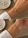 Damla Kesim Taşlı Gold Kelepçe Bileklik