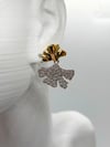Series Tasarım Taşlı sallantılı Üstü Gold Küpe
