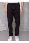 Erkek Siyah Jogger Pantolon – Rahat Kesim, Bağcıklı, Mevsimlik Günlük Kullanım