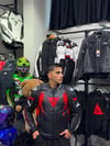 Dainese Pro Hörgüçsüz Deri Ceketi Siyah-Kırmızı