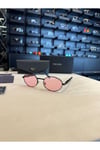 Pembe cam polarize güneş gözlüğü