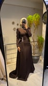 FERİHA SARIOĞLU KAHVE SATEN ABİYE