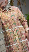 GHİSA ÇİÇEK DESENLİ ELBİSE PEMBE