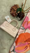 LEVİDOR AYARLANABİLİR KİLİT DETAYLI EL ÇANTASI -PEMBE