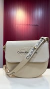 Calvin Klein Jeans Kadın Omuz Çantası