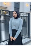Yumuşak Dokulu Gümüş Düğme Detaylı Hırka
