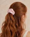 Fashion PEMBE DOKULU KUMAŞ SCRUNCHIE SAÇ TOKASI