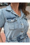 Kadın kot tuşum Önden düğmeli, beli lastikli rahat kalıp denim tulum.