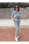 Kadın kot tuşum Önden düğmeli, beli lastikli rahat kalıp denim tulum.