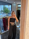 Siyah askıları taşlı saten crop bluz