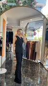 Siyah inci detaylı kruvaze yelek pantolon takım