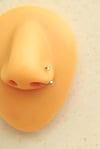 316 L Çelik Burun Piercingi Zirkon Taşlı Smiley Yarım Halka Piercing