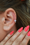 Soft Pembe Çiçekli Tragus Piercing – Halka Model, 6 mm