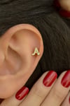 Zirkon Taşlı Harf Piercing – Kişiye Özel Helix Tragus Lob Uyumlu Minimal Harf Küpe (1 Adet)