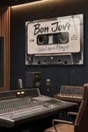 Bon Jovi Poster Pleksi Tablo – Modern ve Nostaljik Duvar Sanatı