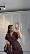Belinde İp Bağlamalı Gömlek Elbise Kahverengi