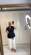 Kolları Çakım Detaylı Kemerli Blue Jean Yelek