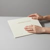 /paperto. Tarihsiz Aylık Planlayıcı, 29,7 21 Cm, 32 Sayfa, 110 Gr Ivory Kağıt, Krem Kapak, Aylık Plan Defteri İngilizce Çok Renkli
