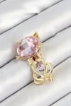 Pembe Zirkon Taşlı Kap Detaylı Kedi Figürlü Gold Renk Kadın Broş Altın - Kırmızı