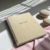 Tarihsiz 6 Aylık Günlük Planlayıcı Spiralli Sert Kapaklı Organizer Not Defteri 204 Sayfa 22 X 28,5 Cm Çok Renkli