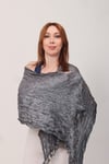 Shawl: Lüks Saten İpek Antrasit Krinkle Şal (68x190 cm)
