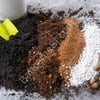 Kırmızı Pomza Taşı 5 KG (1–3 mm) – Tarım ve Toprak Karışımları İçin BSR Garden