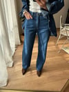 BELİ TOKA DETAYLI JEAN PANTOLON