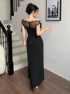 Kadın Göğüs Ve Yakası Dantel Detaylı Kayık Yaka Görünümlü Uzun Ithal Krep Elbise
