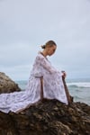 Beyaz Nakış İşlemeli Yarasa Kol Uzun Kimono, Pareo