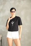 Taşlı Yaprak Desenli Pamuklu Taş Sallantılı T-shirt
