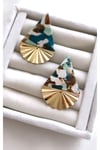 Yelpaze Detay Üçgen Tasarım Ebruli Kemik Küpe (5 cm)