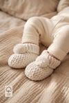 - Ponpon Detaylı Bebek Patik