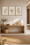 Çiçek Temalı 3’lü Ahşap Dekoratif Tablo Seti – Minimalist Botanik Duvar Dekoru
