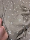 cift-kat-desenli-muslin-kahve-f17-f2.jpeg