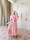 HR-1386H&R ButikFus- Nela Çizgi Detaylı Renkli Elbise Pembe
