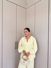 HR-1473H&R ButikBel - Ades Çizgi Detaylı Puantiyeli Takım Sarı