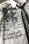 Beyaz Skull Gotik Siyah Kravat Zincir Baskılı Grunge Y2K Unisex Gömlek