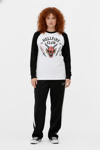 Beyaz Stranger Things Hellfire Club Raglan Siyah Kollu Pijama Takımı