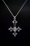 Silver Gotik Yıldız İşlemeli Sateen Siyah Haç Kolye