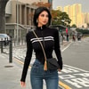 Siyah Fermuarlı Çift Beyaz Şeritli Uzun Kollu Crop