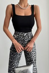 Seamless Crop Siyah
