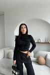Yumoş Dik Yaka Kazak Siyah
