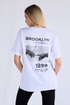 Beyaz Brooklyn Baskı Oversize Tişört 5129