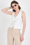 Beyaz V Yaka Düğmeli  Kolsuz Bluz 019